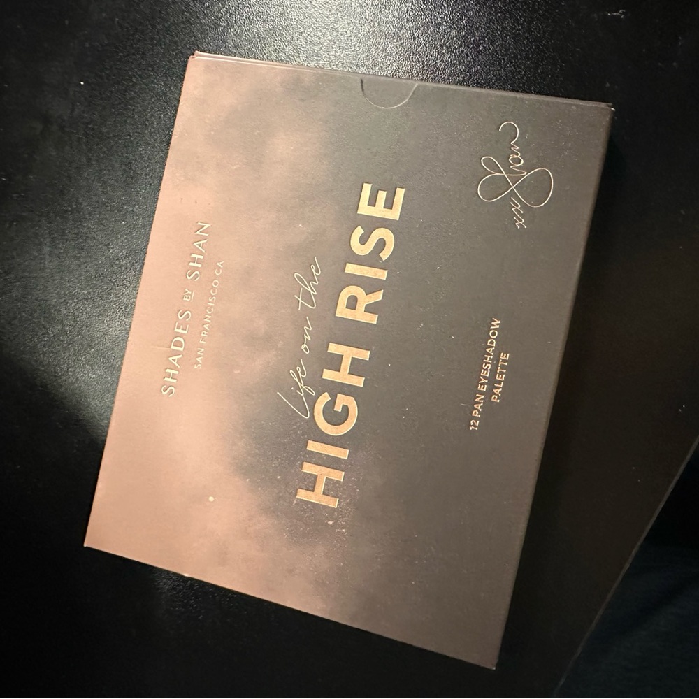 High Rise Eyeshadow Palette - Picture 2 of 2